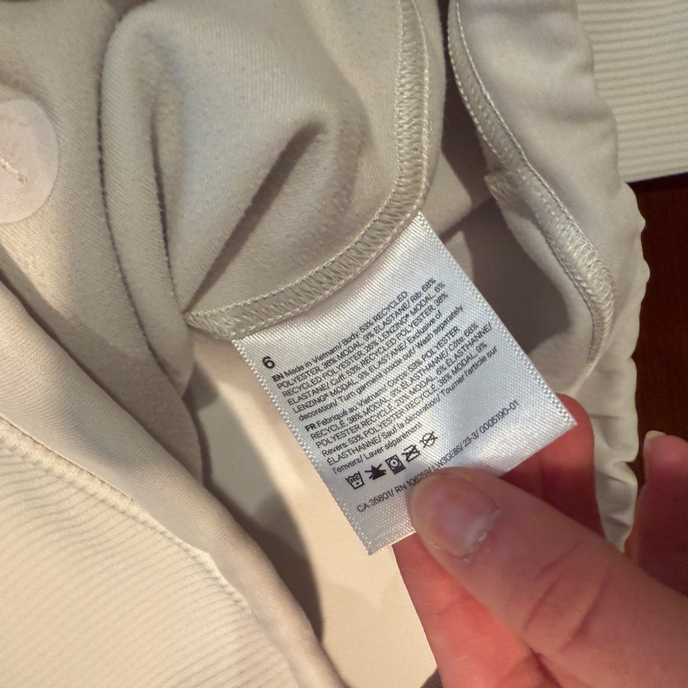 Lululemon brushed softstreme quarter zip - Picture 2 of 3